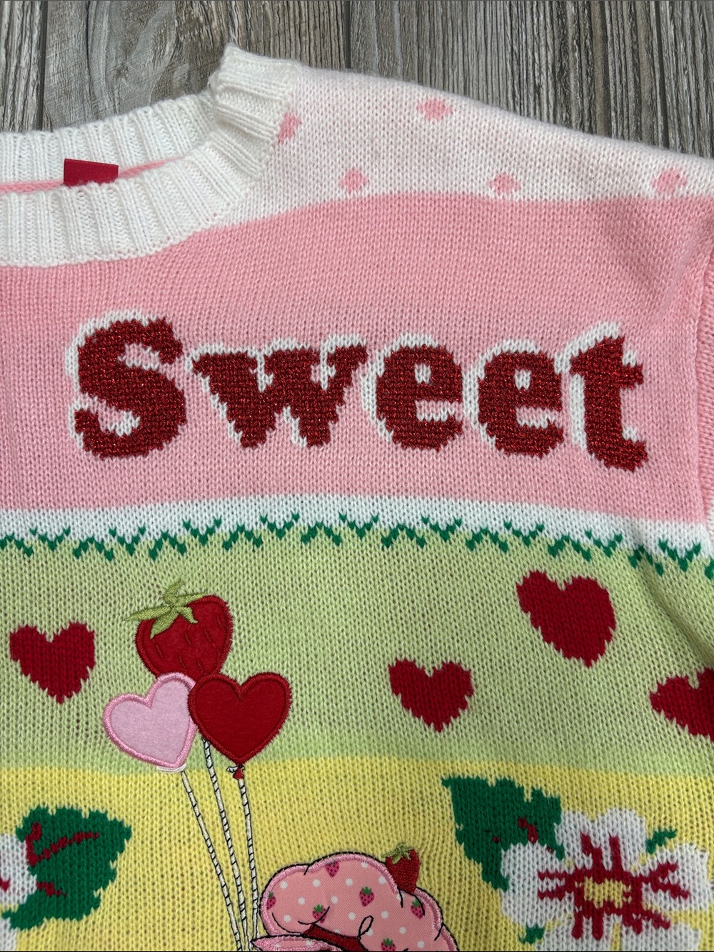 The World Of Strawberry Shortcake Long Sleeve Pull Over Knit - Picture 3 of 12